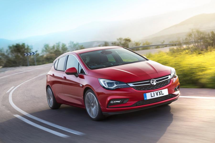  Vauxhall Astra 2015 года  (фото 3 из 14)